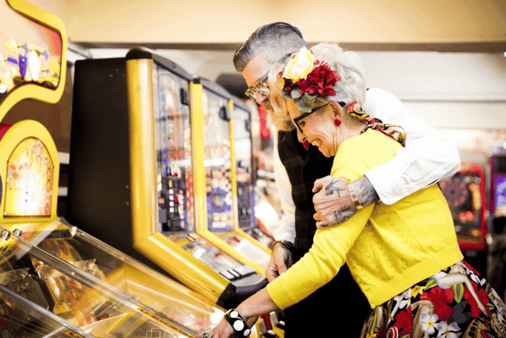 What features make Lotofoy easy to use for beginners?